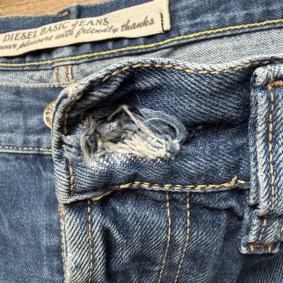 Vintage Diesel Cheyenne Jeans Men 33x34 Blue Straight Leg Distressed Italy 90s - Picture 11 of 16